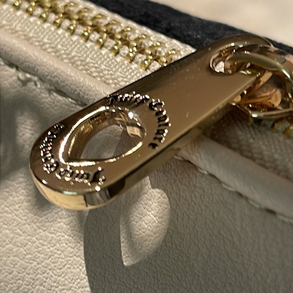 Juice kingdom Mine Wristlet Purse - pretty 😍 cute - Picture 3 of 8